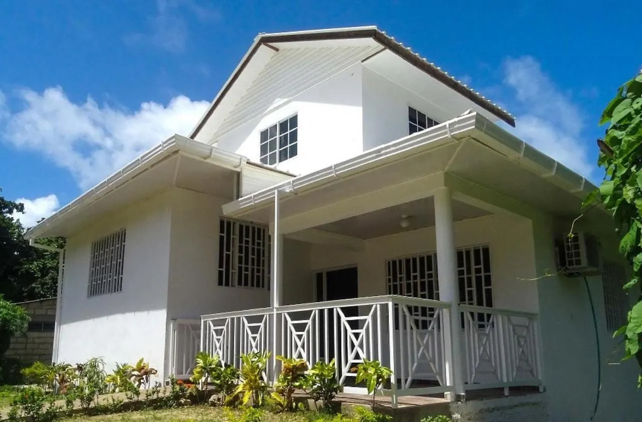 Posada Faych House contacts